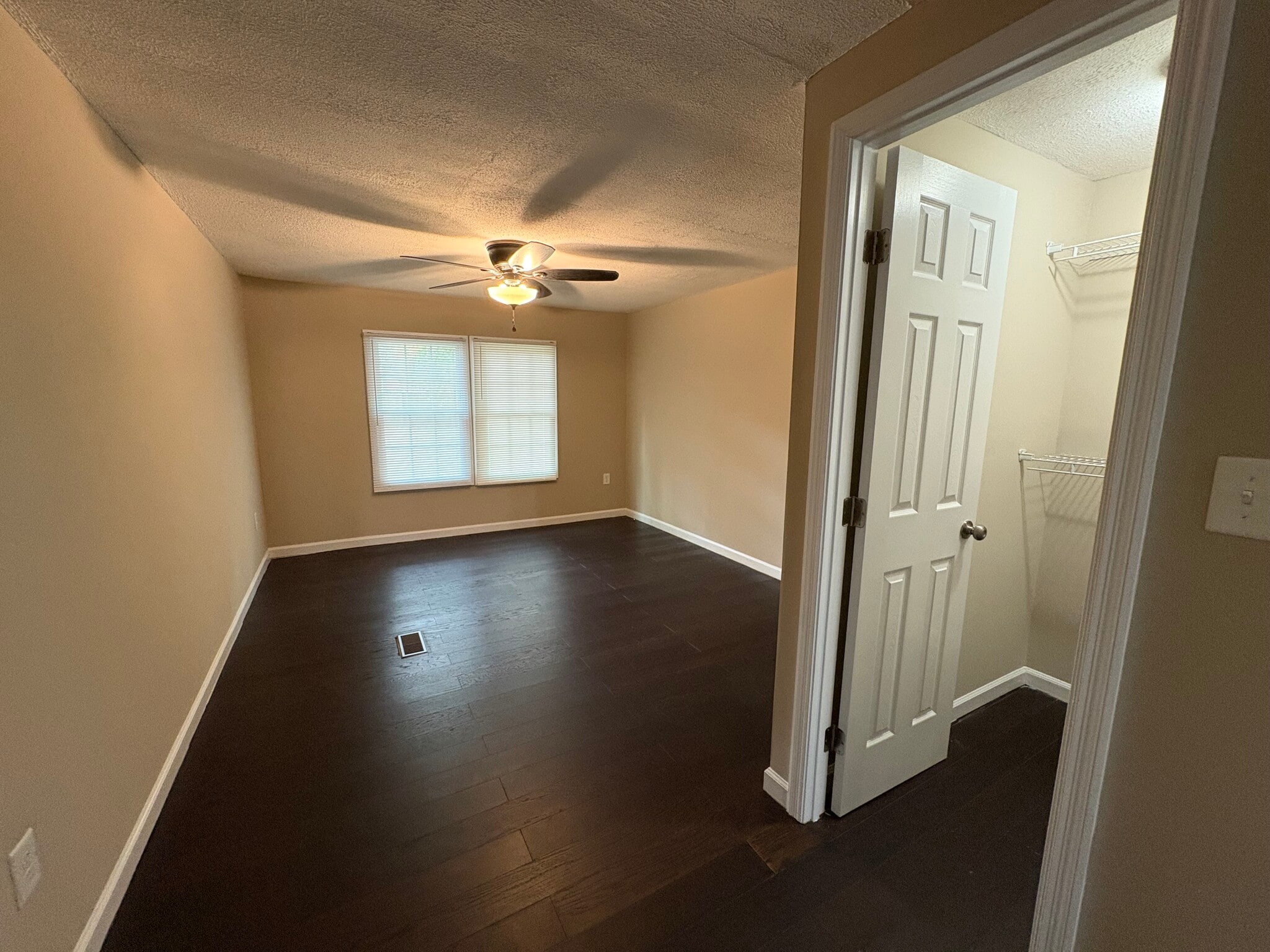bedroom - 1665 Rim Rd