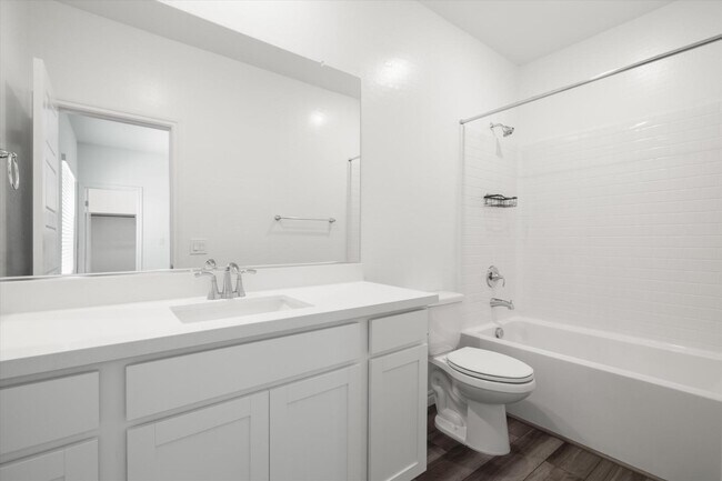 Building Photo - 216 Callen Falls Ave