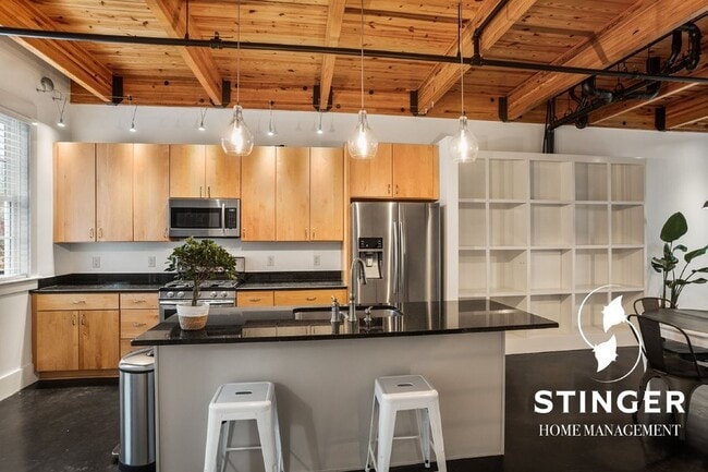 Building Photo - 3 Market-2