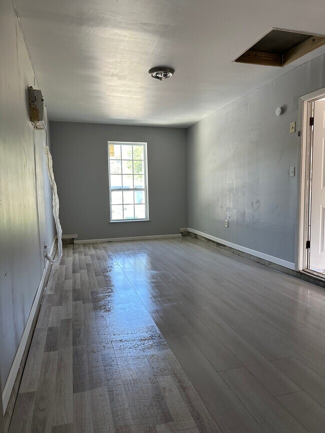 Building Photo - 9404 Cabildo Ln