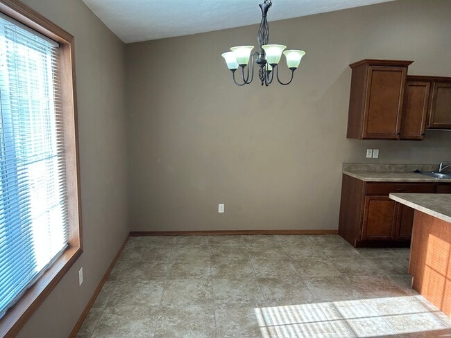Building Photo - Spacious West Side Gem with Modern Comforts and Endless Possibilities!