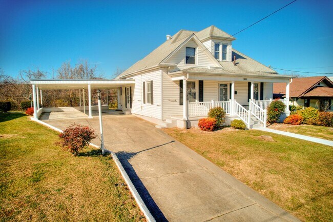 Building Photo - 1624 Edgemont Ave