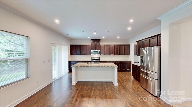 Building Photo - 4523 Collingham Dr