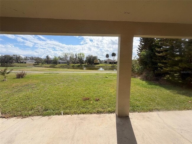 Building Photo - 2290 The Oaks Blvd