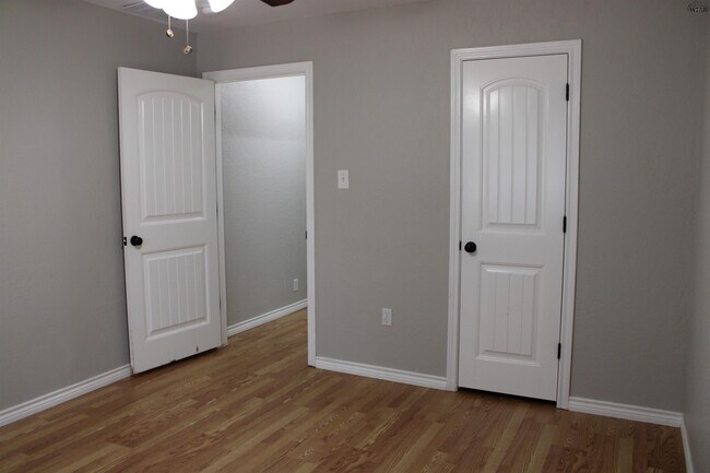 Building Photo - 4305 Randel Dr