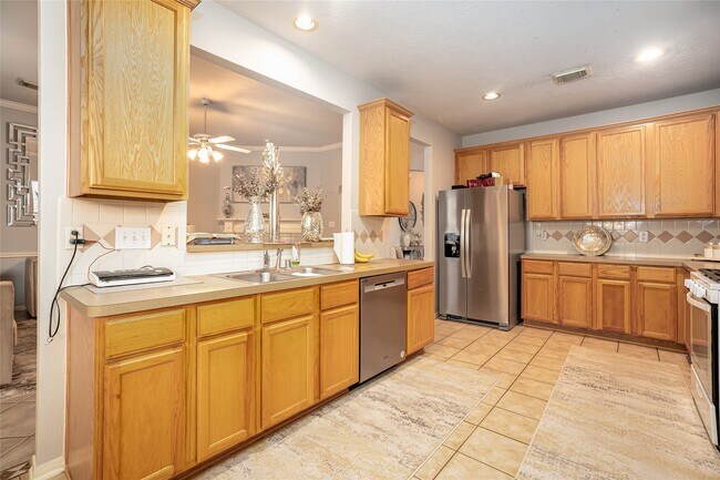 Building Photo - 1631 Crescent Shores Ln