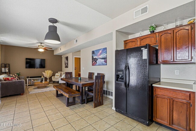 Building Photo - 14220 Firewood Dr