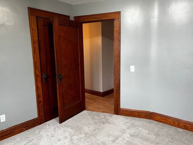 Building Photo - 24 Lawncrest Rd