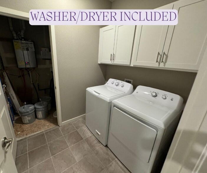 Building Photo - 4202 Fox Grove Dr