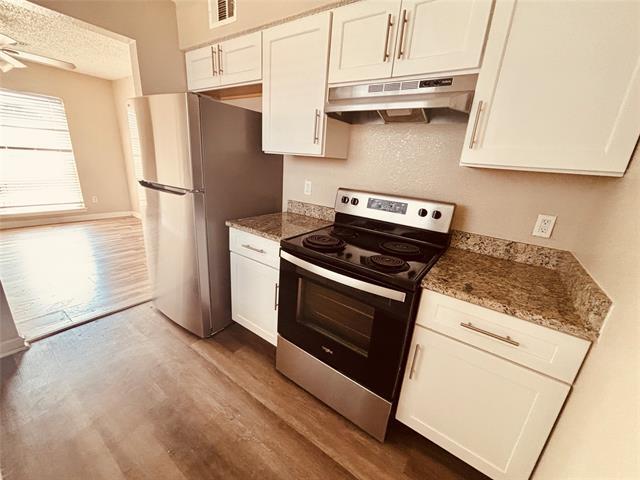 Building Photo - 2762 Parkchester Dr