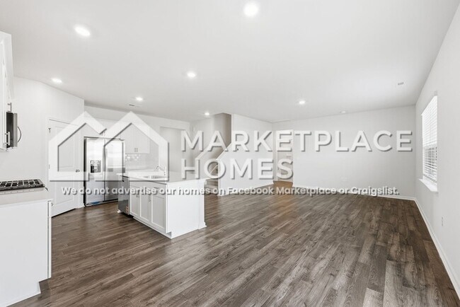 Building Photo - 1200 Pavo Path