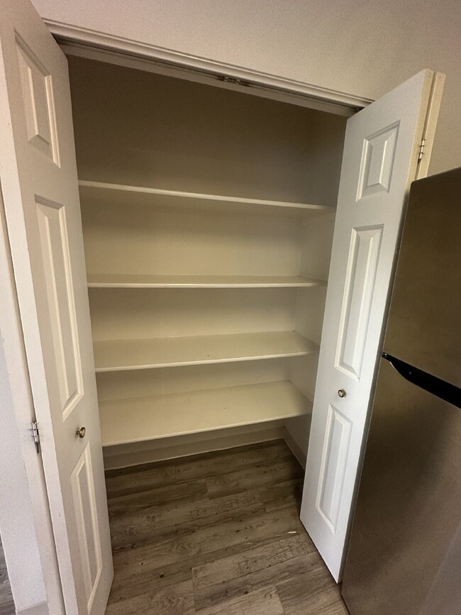 Building Photo - 108 Davis Ave