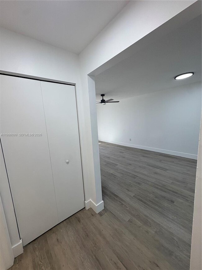 Building Photo - 1500 NW 4th Ave