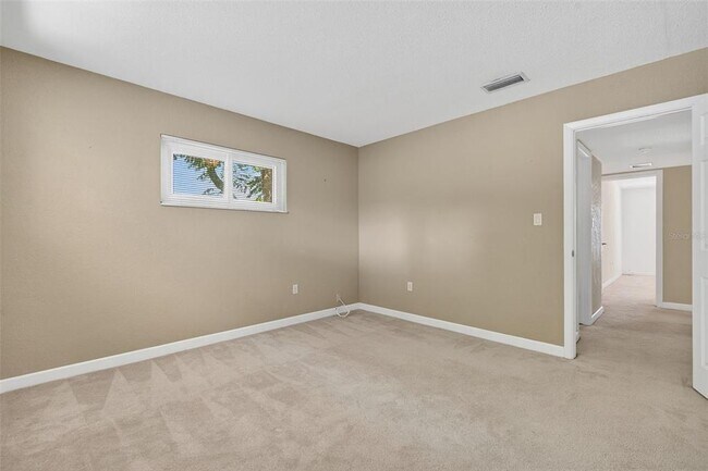 Building Photo - 4300 50th Pl S