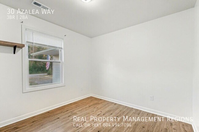 Building Photo - 30 Azalea Way