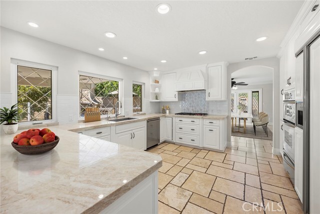 Building Photo - 21105 Spring Oak