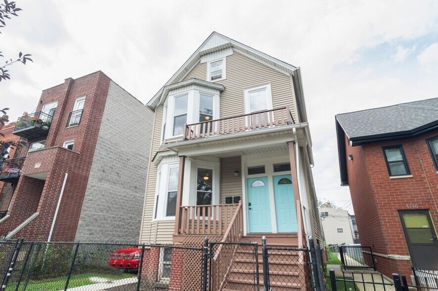 Exterior - 1714 N Whipple St