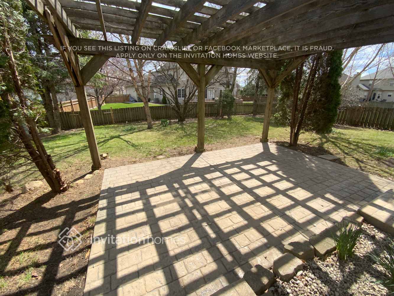 Building Photo - 305 Kensington Dr