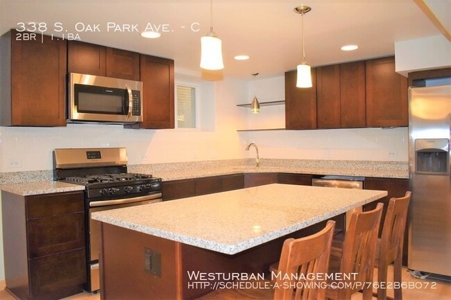 Building Photo - 338 S Oak Park Ave