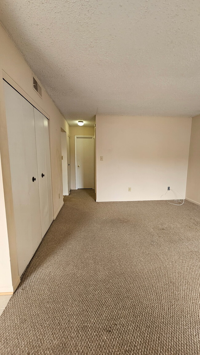 Building Photo - 450 Abbotsleigh Ct