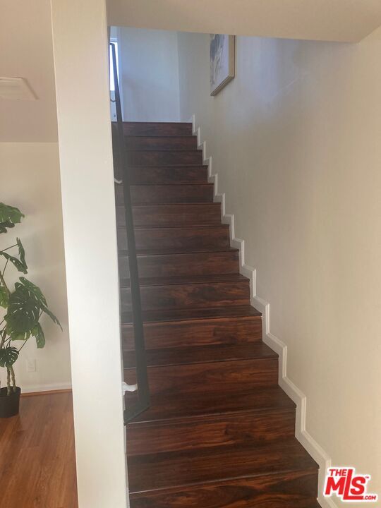 Building Photo - 20258 Cohasset St