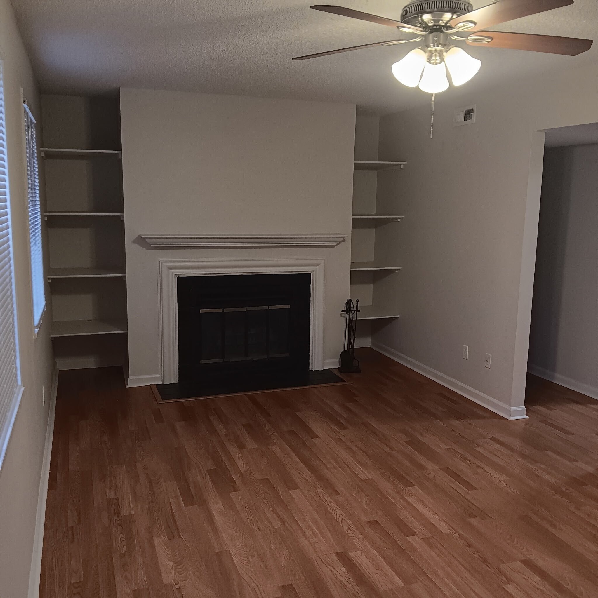 Building Photo - 9139 Wrenwood Ln