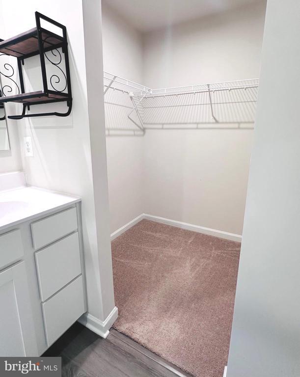 Building Photo - 303 Bait Rd