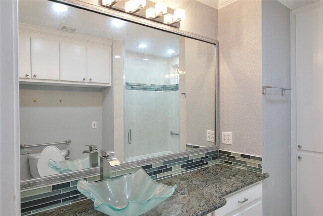 Building Photo - 6506 Taimer Ct