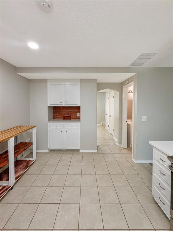 Building Photo - 3716 Chetwood Dr