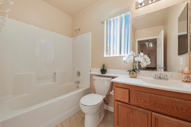 Building Photo - 45930 Las Colinas