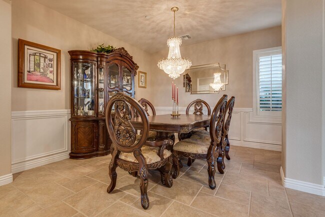Building Photo - MacDonald Ranch Dream Home with Resort Sty...