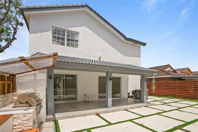 Building Photo - 12894 SW 60th Terrace