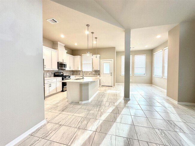 Building Photo - 9442 Starlight Oak Dr