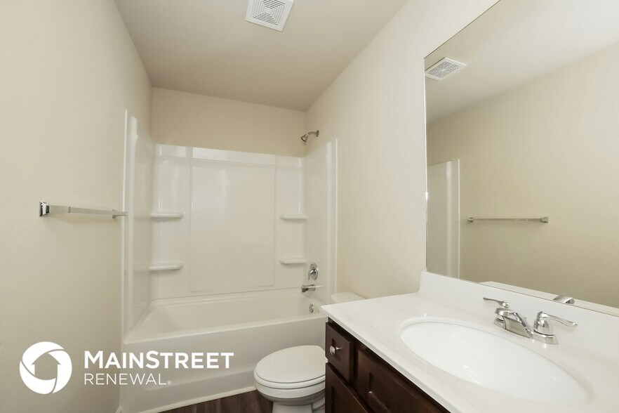 Building Photo - 334 Augusta Woods Dr