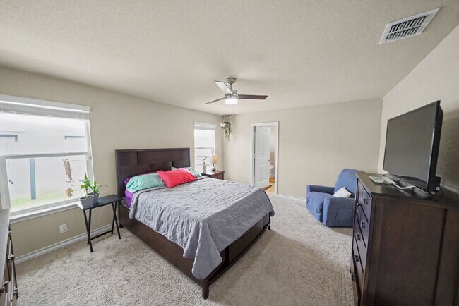 Building Photo - Spacious 4-Bedroom Retreat in Desirable Miller Ranch - Realtor Commission: $500
