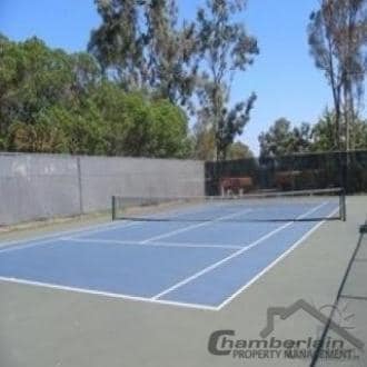 Building Photo - Make this Tanglewood Townhome your cozy home!