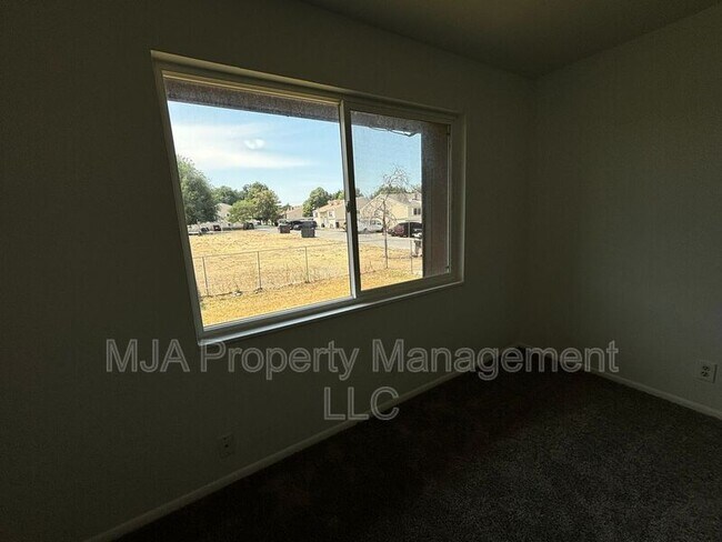 Building Photo - 4642 S Arlington Park Dr