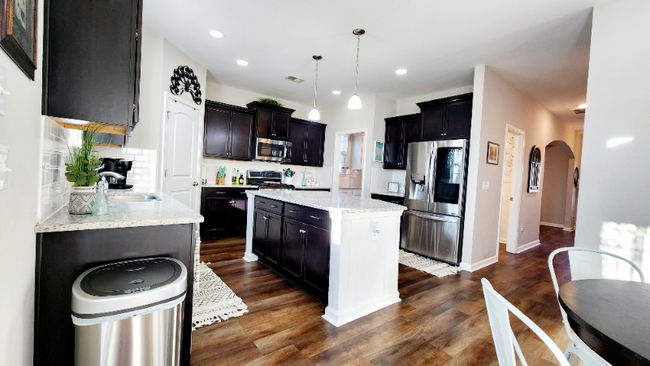 Building Photo - 601 Harbour Pointe Dr