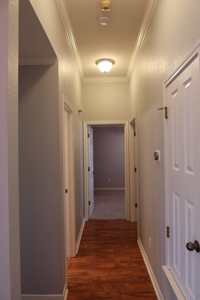 Building Photo - Charming 3-Bedroom Home with 2 Full Bathrooms in Waco, TX - Must See!