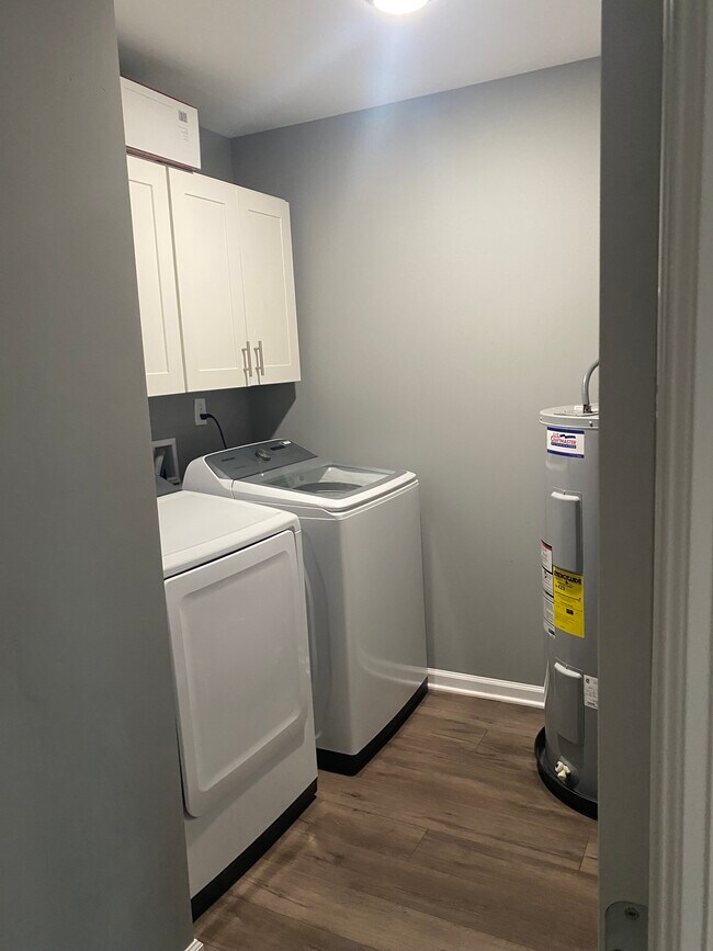 Building Photo - 1197 Finley Beech Rd