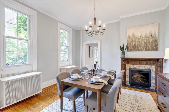 dining room - 5029 Morris St