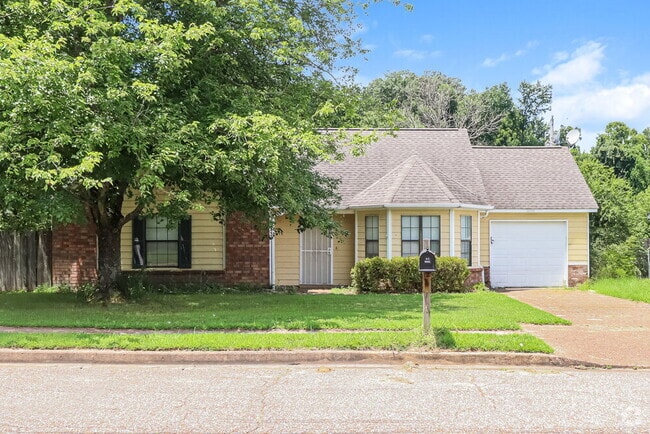 Building Photo - 4295 Rosswood Dr