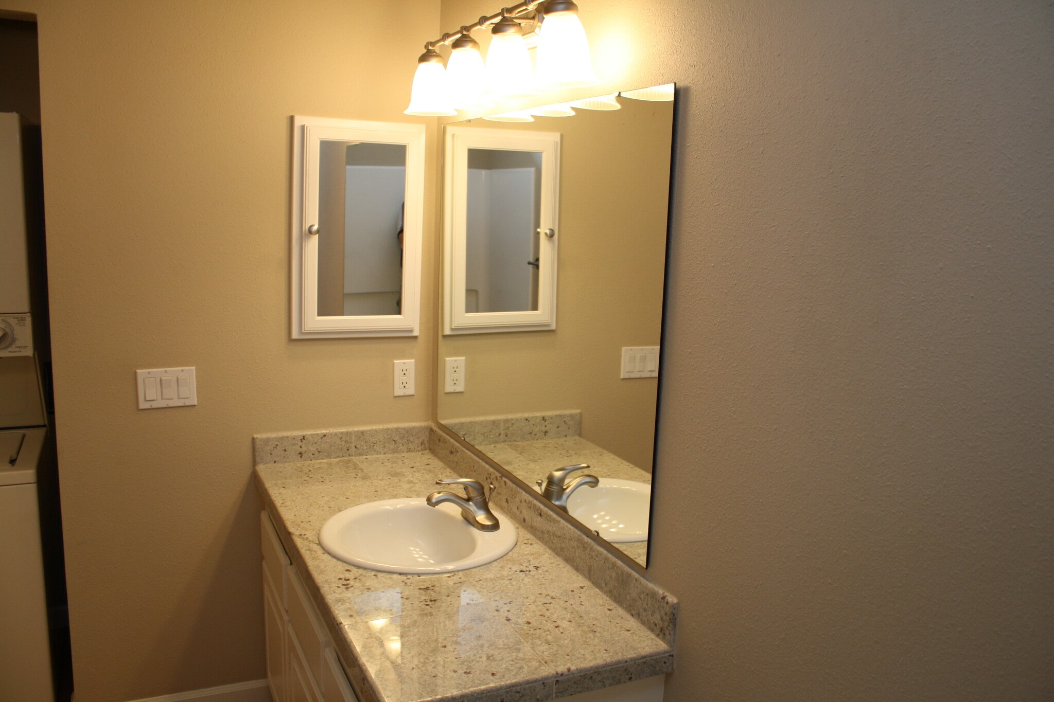 Building Photo - 10232 SE Talbert St