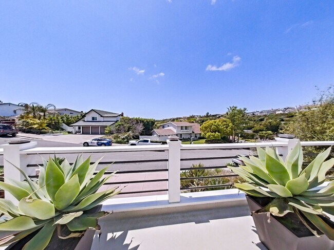 Building Photo - 33702 Calle Conejo