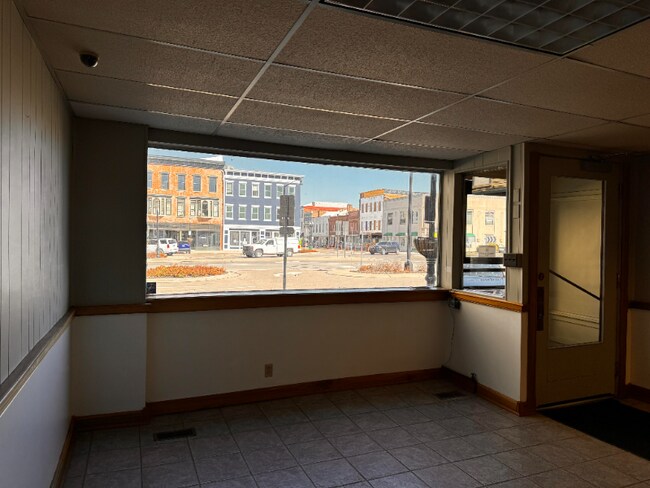 Building Photo - 22 Monument Sq