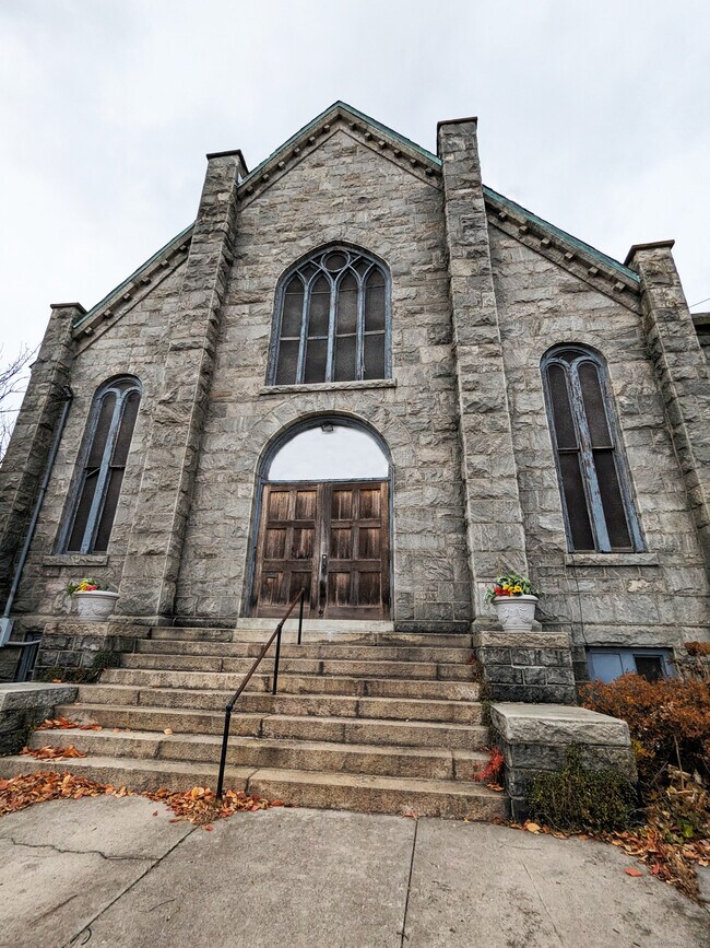 Building Photo - 157 Green St