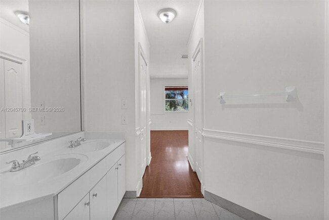 Building Photo - 8853 SW 108th Pl