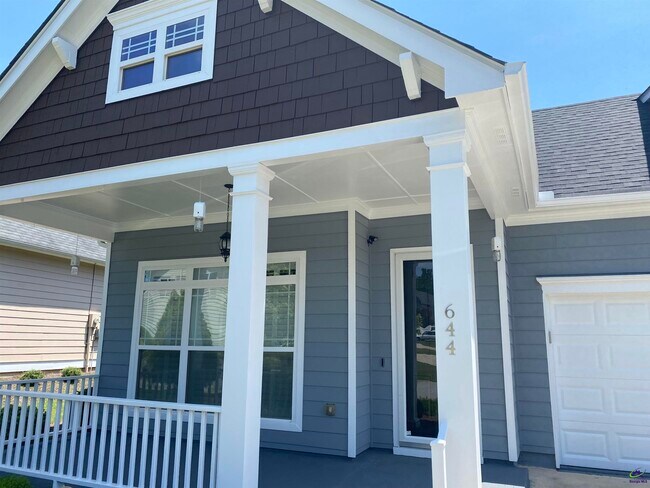 Building Photo - 644 Ivy Brook Way