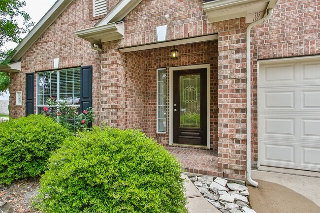 Building Photo - 14603 Whispering Cypress Dr