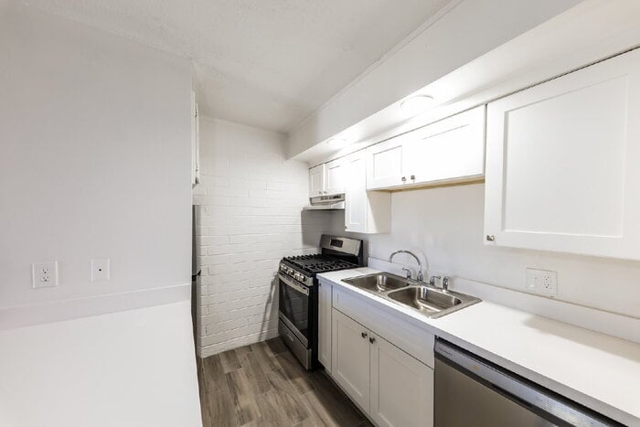 Building Photo - 6320 N 16th St